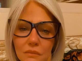 Erotic video chat CrazyBionda