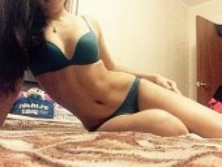 Erotic video chat crazydollx