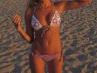 Erotic video chat crazygiirll