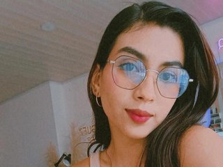 Erotic video chat Cristin-Petite