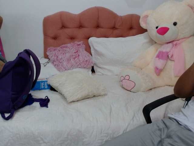 Broadcast screenshots cristoperkloe