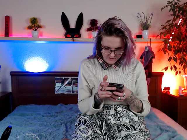 Broadcast screenshots Crystallbaby