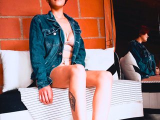 Erotic video chat CrystalStarX