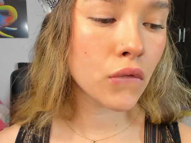 Broadcast screenshots curlygirl1
