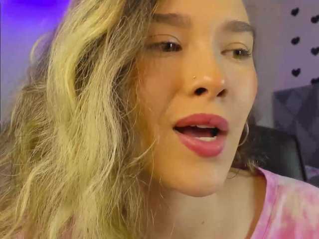 Broadcast screenshots curlygirl1