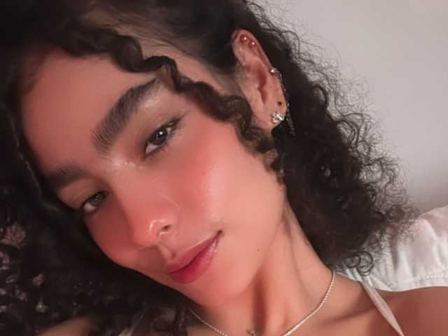 Photo of the profile Victoria_Curly