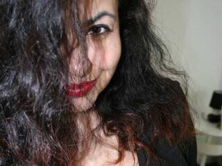 Erotic video chat curvygoddess7