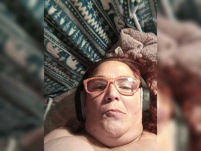 Broadcast screenshots CurvyMeg