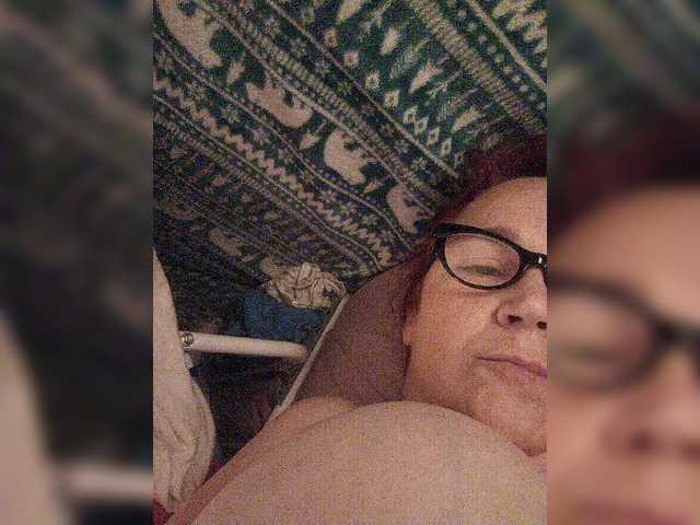Broadcast screenshots CurvyMeg