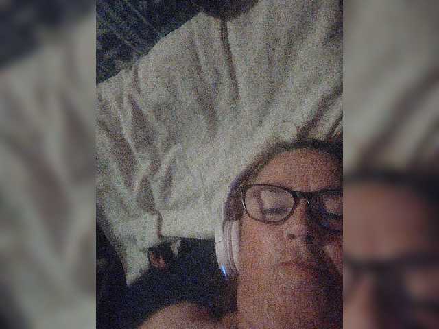 Broadcast screenshots CurvyMeg