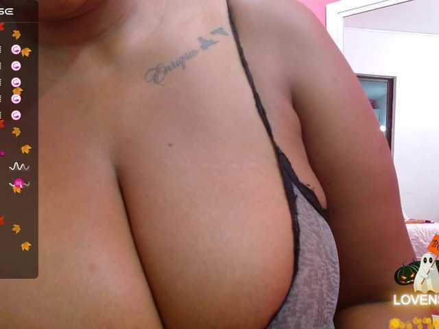 Broadcast screenshots curvymommyy