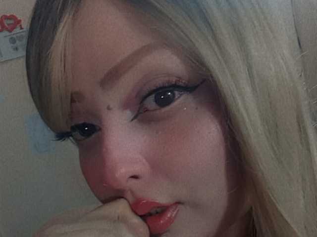 Photo of the profile CurvyQueen