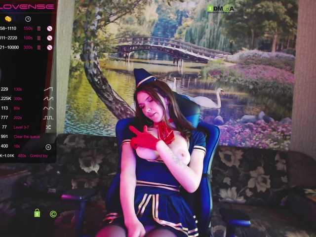 Broadcast screenshots EVERGLOW