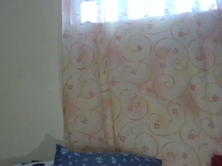 Erotic video chat cute-xeniah