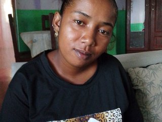 Erotic video chat Cynthia01