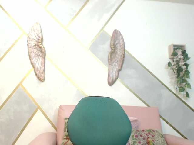 show oil in my delicoius body #hairy #showoil #smallbody #natural Broadcast screenshots Roxana_