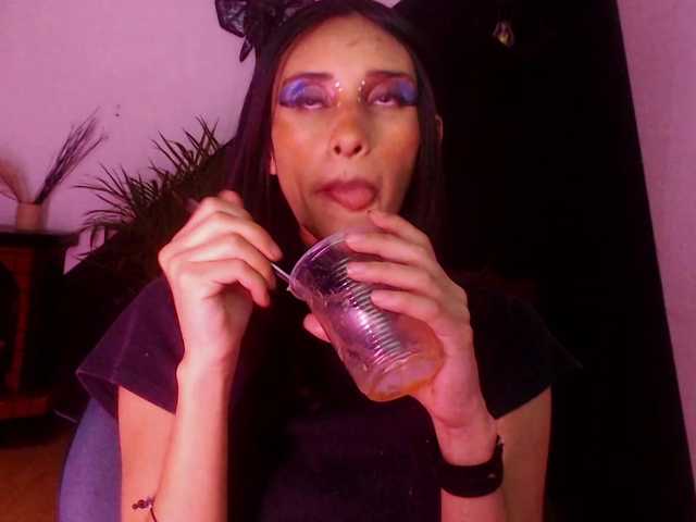 Broadcast screenshots Roxana_