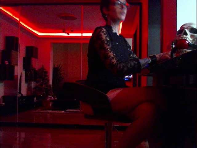 Broadcast screenshots DaemonInk