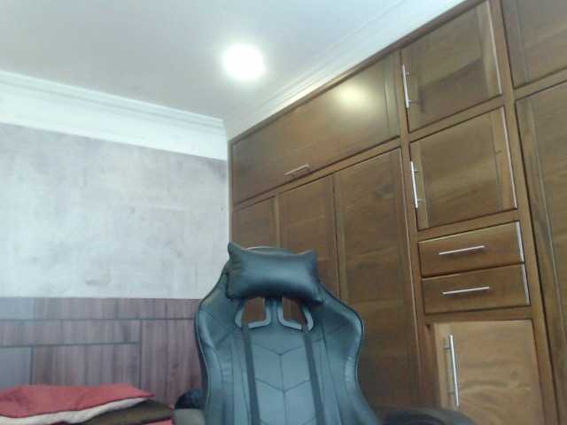 Broadcast screenshots Danielaxue