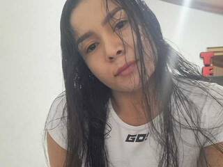 Erotic video chat daniella-cassidy