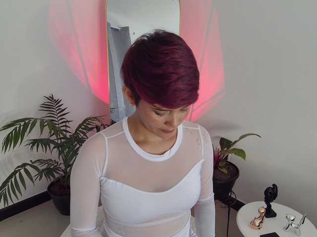 Broadcast screenshots DannaCartier