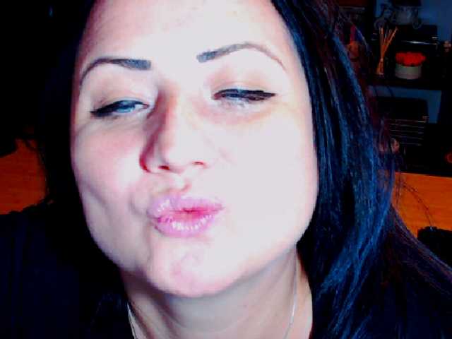 Broadcast screenshots KinkyDomina