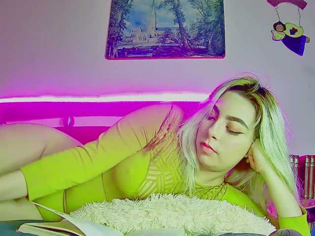 Broadcast screenshots davinajones