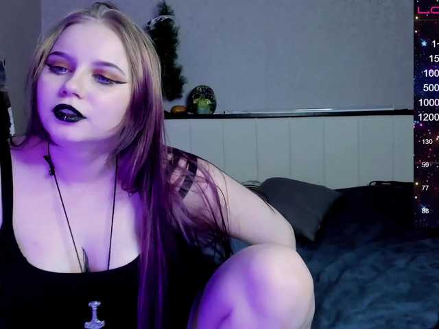 Broadcast screenshots dead-moon