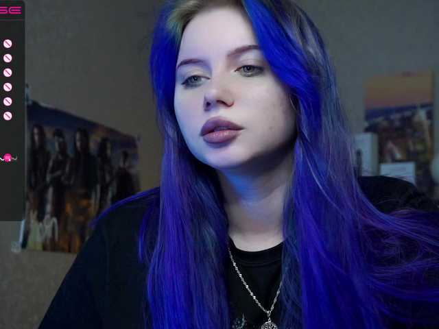 Broadcast screenshots dead-moon