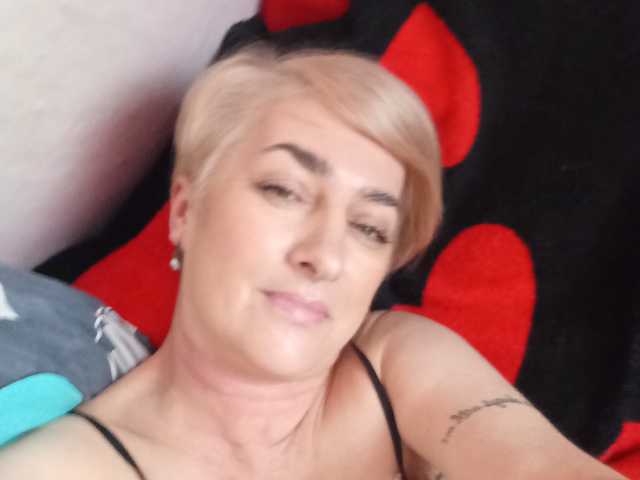 Photo of the profile DearLady