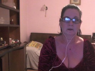 Erotic video chat DelicateMilf69