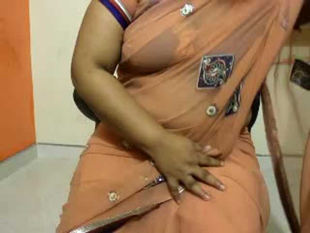 Broadcast screenshots indian_kiss