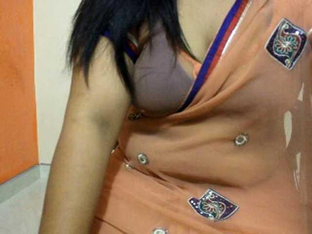 Broadcast screenshots indian_kiss