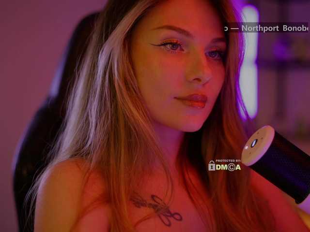Broadcast screenshots D_i_aM