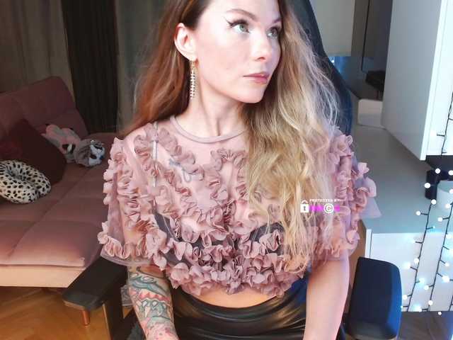 Broadcast screenshots D_i_aM