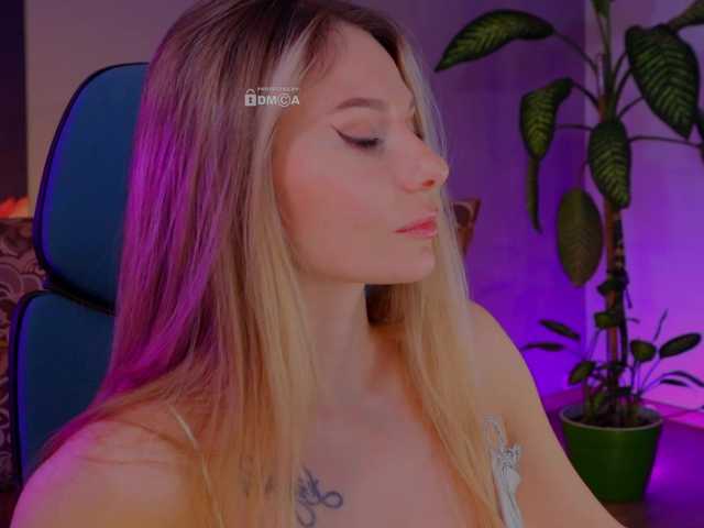 Broadcast screenshots D_i_aM