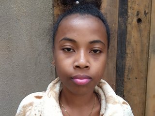 Erotic video chat Didianah