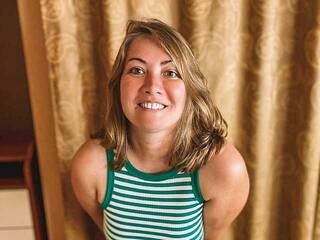 Erotic video chat DinaBrooks