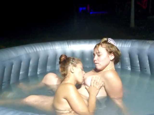 Broadcast screenshots DirtyStudents