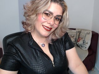 Erotic video chat Diva-Hot82