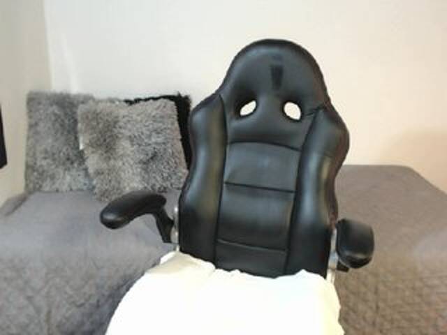 Broadcast screenshots dora-x