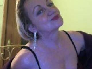 Erotic video chat doryforyou