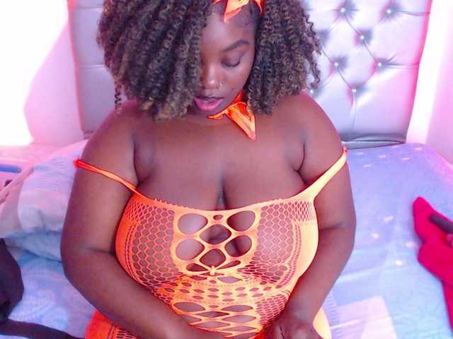 Broadcast screenshots ebony-NeighborMoans