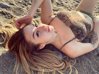 Erotic video chat EditaFaantasy