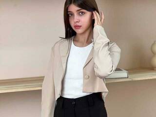 Erotic video chat ekatze007