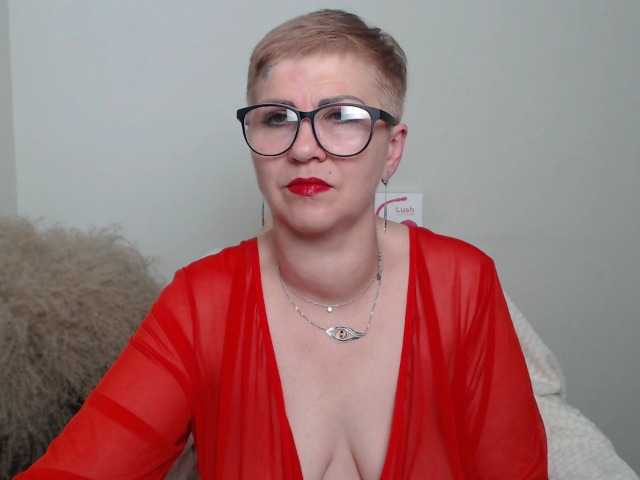 Photos ElenaQweenn hello guys! i am new here, support my first day!11 if you like me,20 c2c,25 spank my ass,45 flash tits,66 flash pussy,100 get naked,150 pussyplay,250 toyplay!