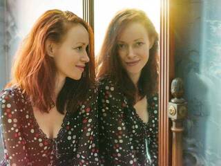 Erotic video chat elfire