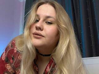 Erotic video chat ElienArinly