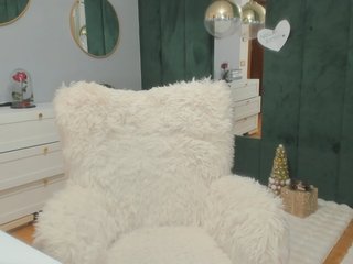 Erotic video chat ElisaBaxter