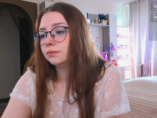 Broadcast screenshots EliseJay